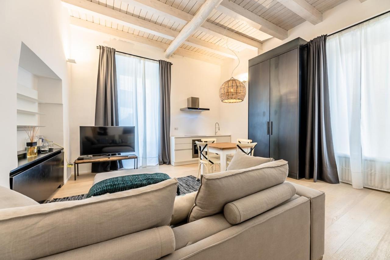 My Luxury Suites - Executive Savona Exterior foto